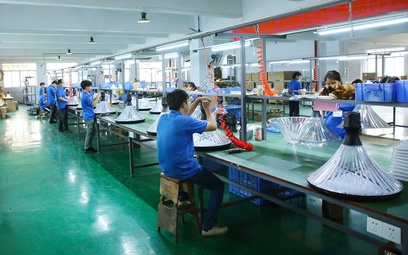 YMG outdoor-lighting assembly floor
